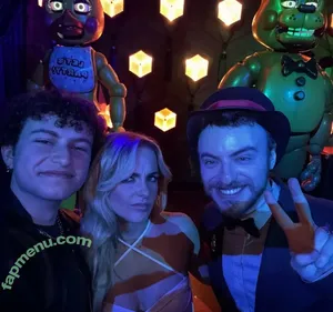 Mckenna Grace / mckennagrace / mckennagraceful nude photo #0564