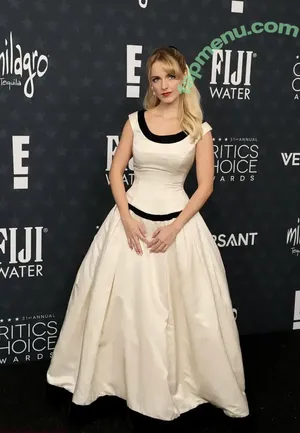 Mckenna Grace / mckennagrace / mckennagraceful nude photo #0654