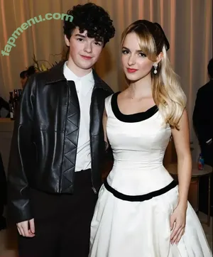 Mckenna Grace / mckennagrace / mckennagraceful nude photo #0677