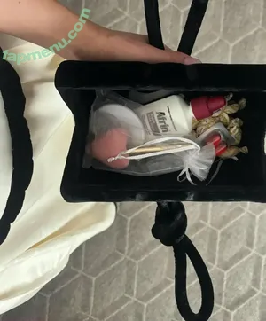 Mckenna Grace / mckennagrace / mckennagraceful nude photo #0681