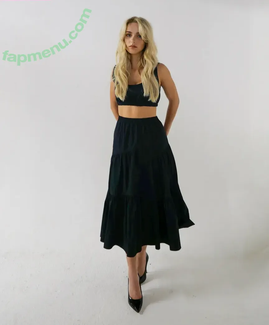 Mckenna Grace nude photo #0041 (mckennagrace / mckennagraceful)