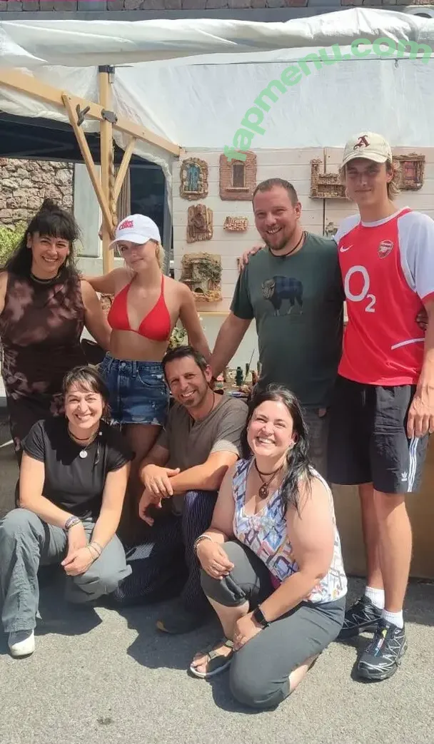 Mckenna Grace nude photo #0049 (mckennagrace / mckennagraceful)