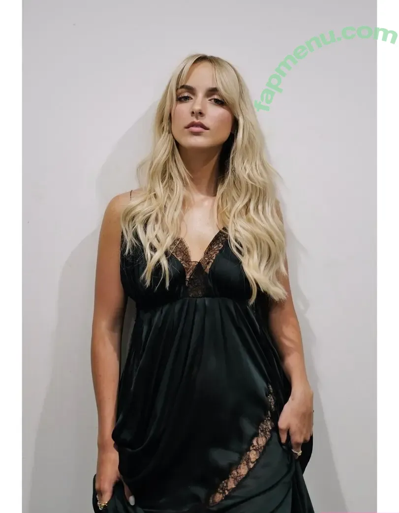 Mckenna Grace nude photo #0106 (mckennagrace / mckennagraceful)