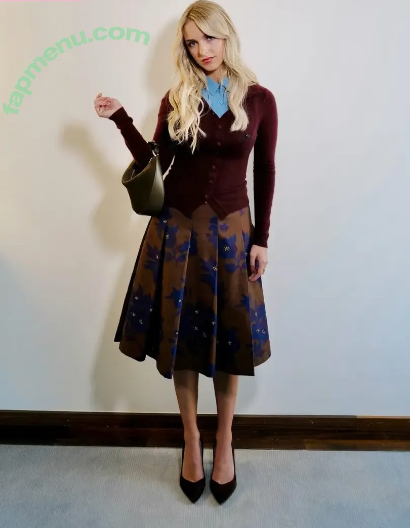 Mckenna Grace nude photo #0175 (mckennagrace / mckennagraceful)