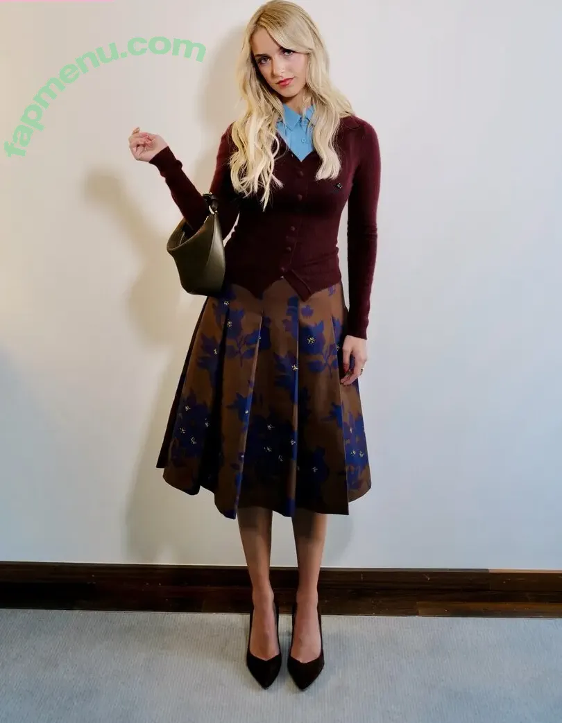 Mckenna Grace nude photo #0200 (mckennagrace / mckennagraceful)