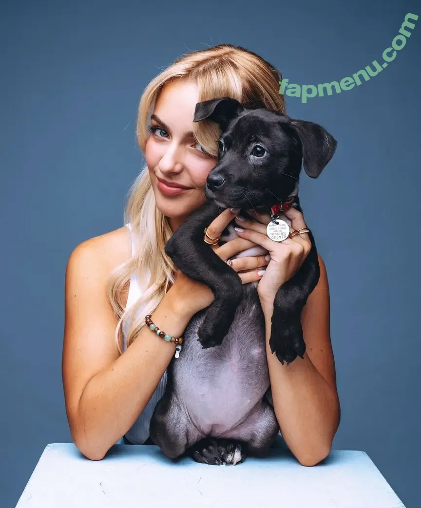 Mckenna Grace nude photo #0258 (mckennagrace / mckennagraceful)