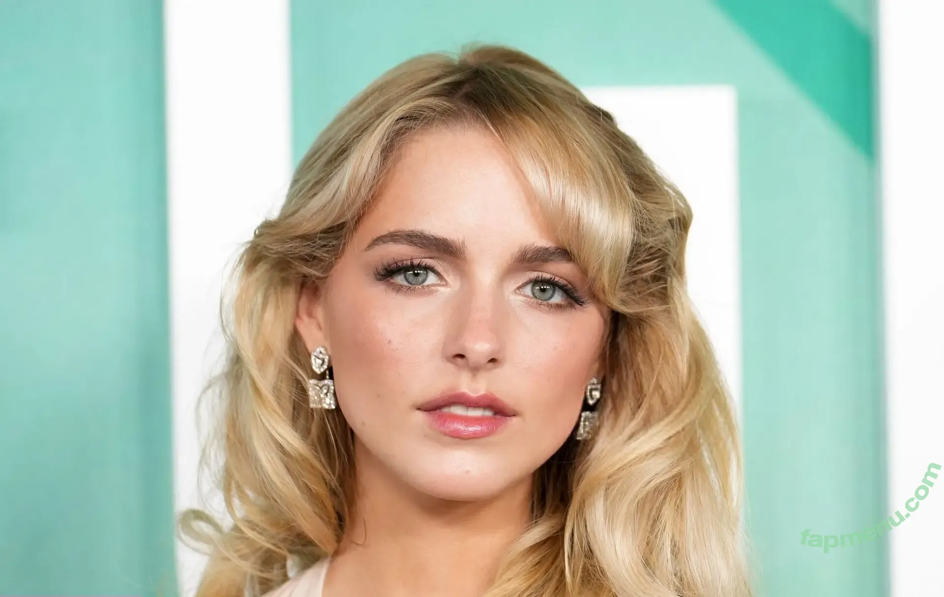 Mckenna Grace nude photo #0290 (mckennagrace / mckennagraceful)