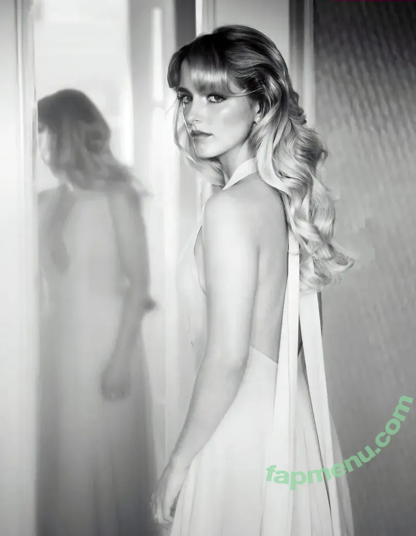 Mckenna Grace nude photo #0366 (mckennagrace / mckennagraceful)