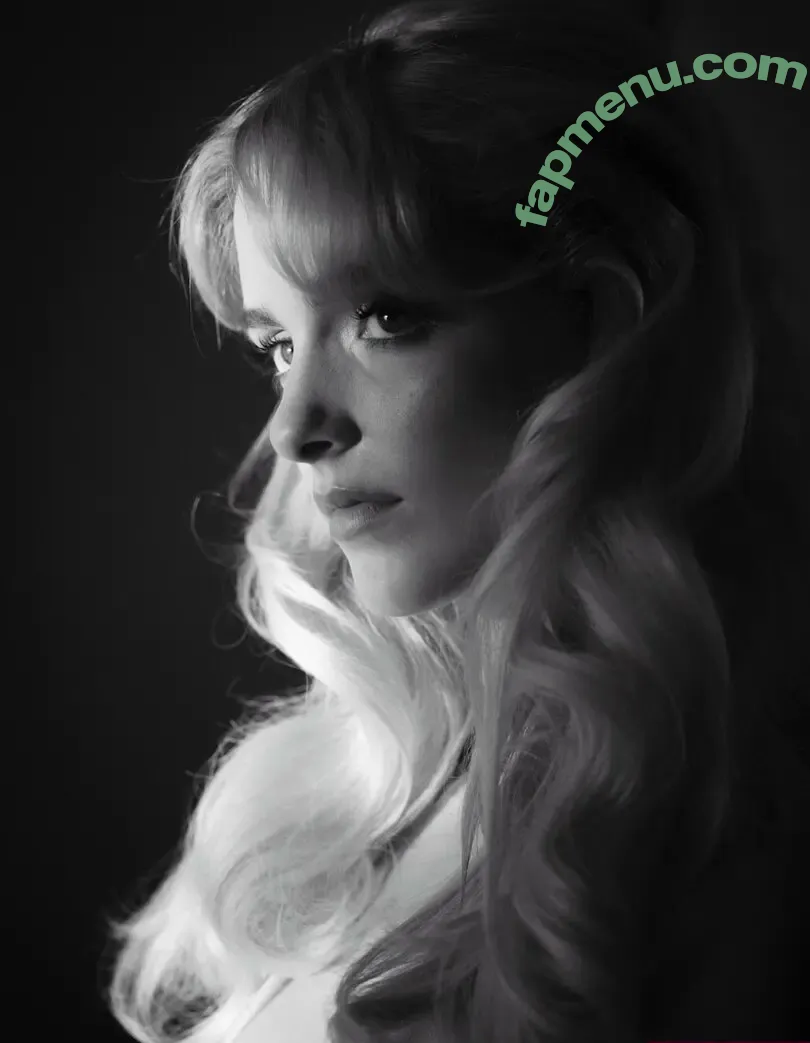 Mckenna Grace nude photo #0373 (mckennagrace / mckennagraceful)