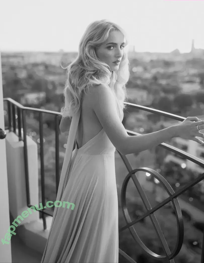 Mckenna Grace nude photo #0381 (mckennagrace / mckennagraceful)