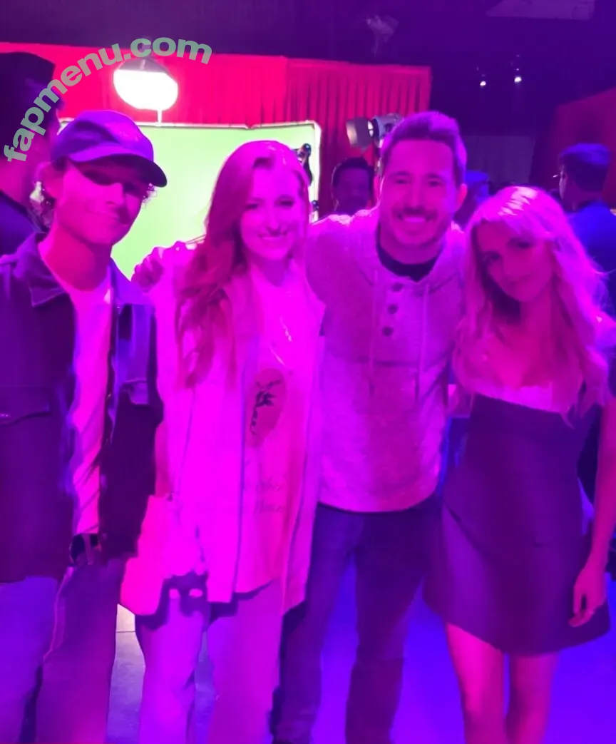 Mckenna Grace nude photo #0396 (mckennagrace / mckennagraceful)