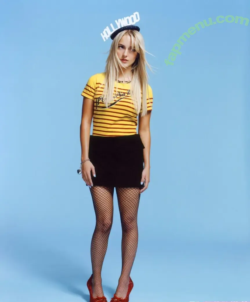 Mckenna Grace nude photo #0443 (mckennagrace / mckennagraceful)