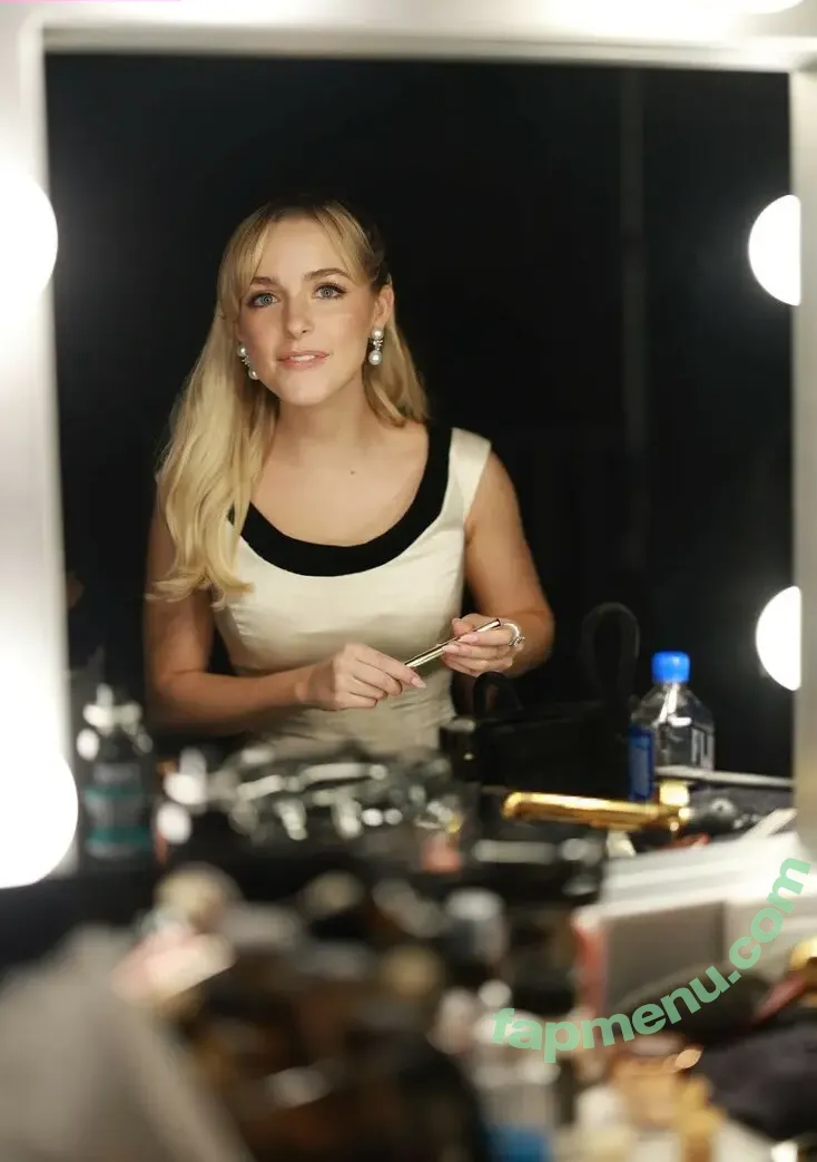 Mckenna Grace nude photo #0633 (mckennagrace / mckennagraceful)