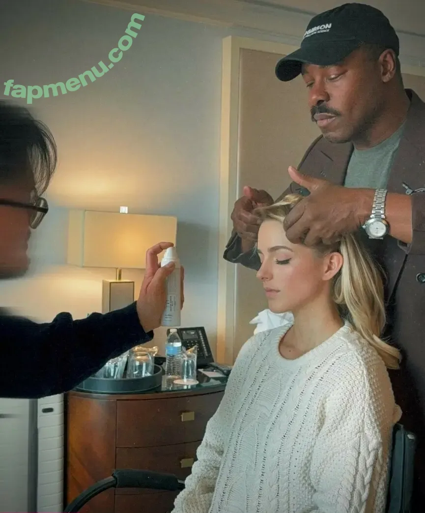 Mckenna Grace nude photo #0639 (mckennagrace / mckennagraceful)