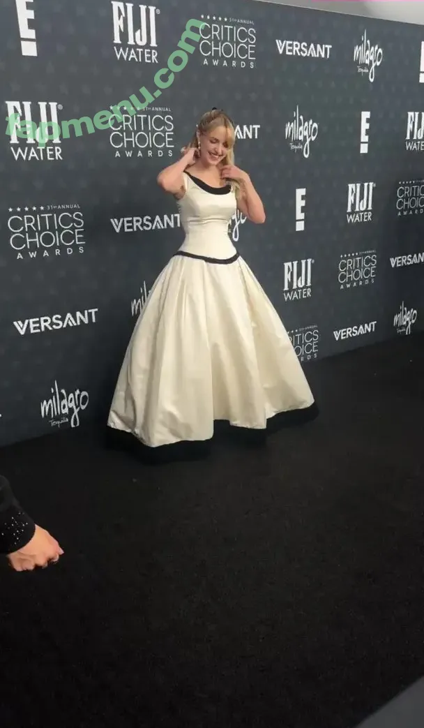 Mckenna Grace nude photo #0656 (mckennagrace / mckennagraceful)