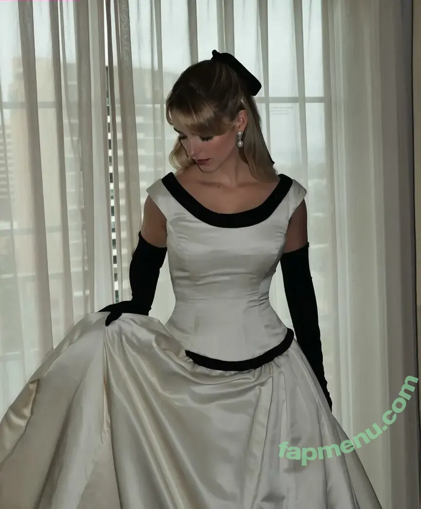 Mckenna Grace nude photo #0670 (mckennagrace / mckennagraceful)