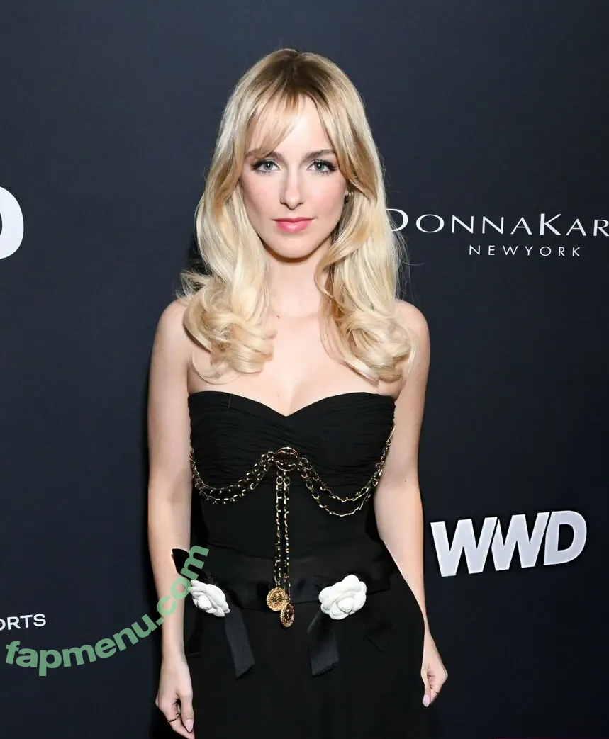 Mckenna Grace nude photo #0689 (mckennagrace / mckennagraceful)