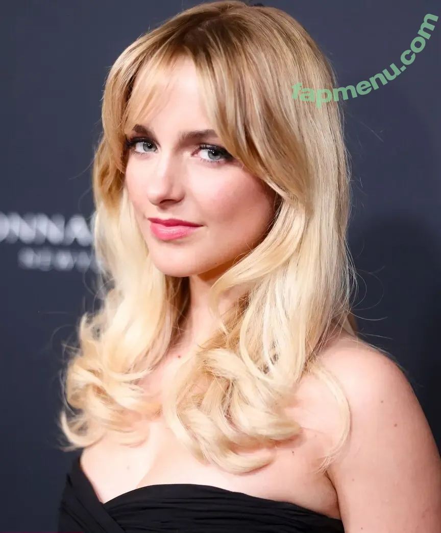 Mckenna Grace nude photo #0692 (mckennagrace / mckennagraceful)