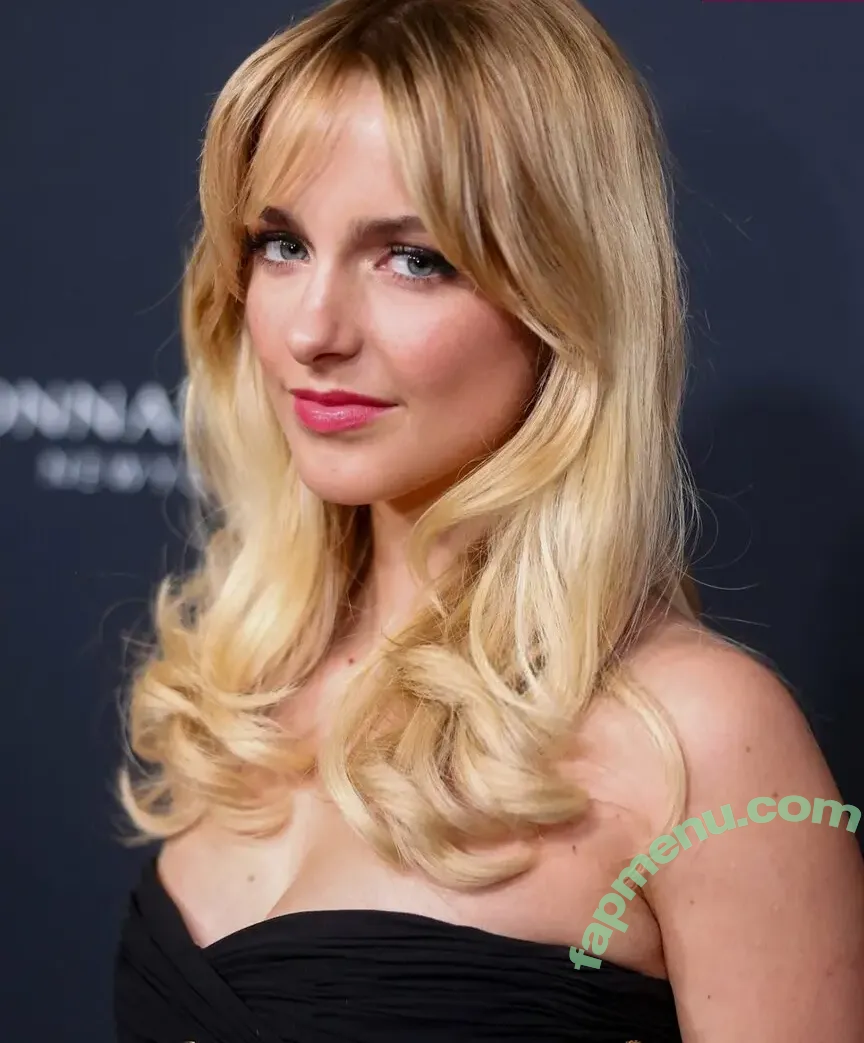 Mckenna Grace nude photo #0723 (mckennagrace / mckennagraceful)