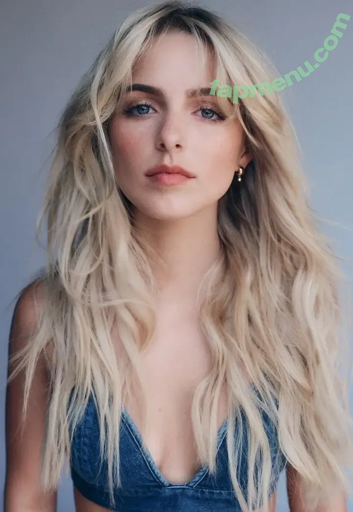 Mckenna Grace nude photo #0762 (mckennagrace / mckennagraceful)