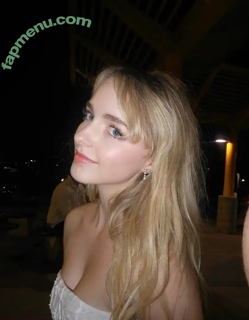 Mckenna Grace nude photo #0002 (mckennagrace / mckennagraceful)