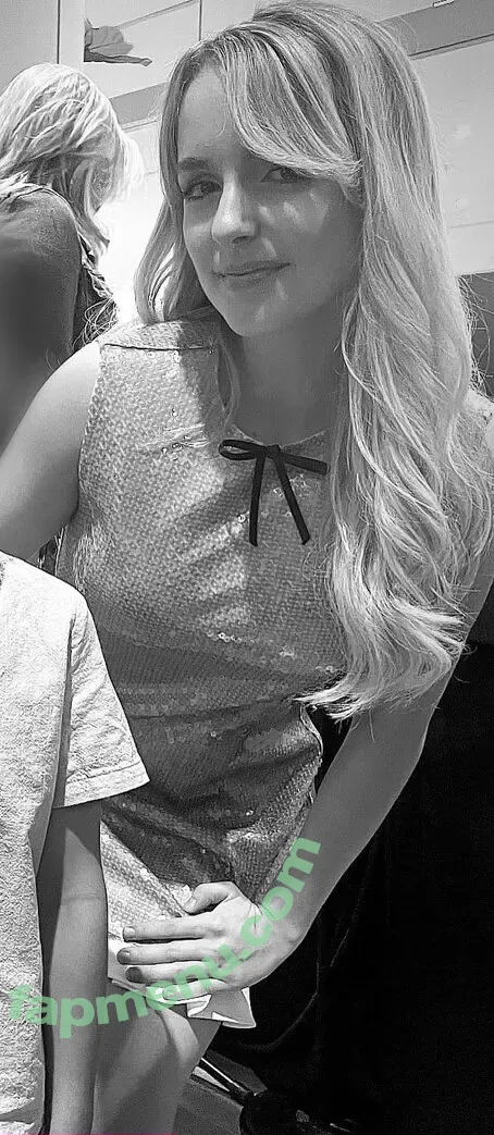 Mckenna Grace nude photo #0023 (mckennagrace / mckennagraceful)