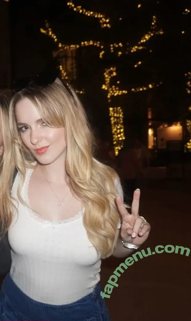 Mckenna Grace nude photo #0091 (mckennagrace / mckennagraceful)