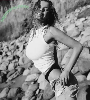 Mckenzie Hewson / mckenzierose21 / mckenzierosehewson nude photo #0102