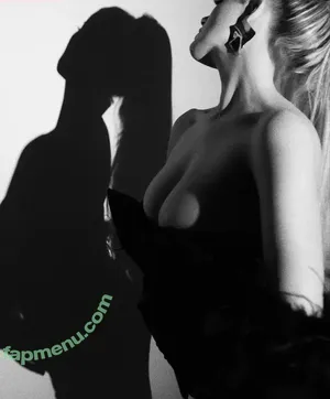 Mckenzie Hewson / mckenzierose21 / mckenzierosehewson nude photo #0125