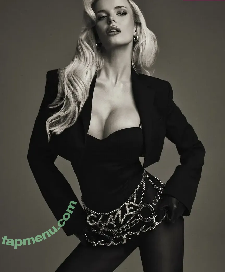 Mckenzie Hewson nude photo #0199 (mckenzierose21 / mckenzierosehewson)