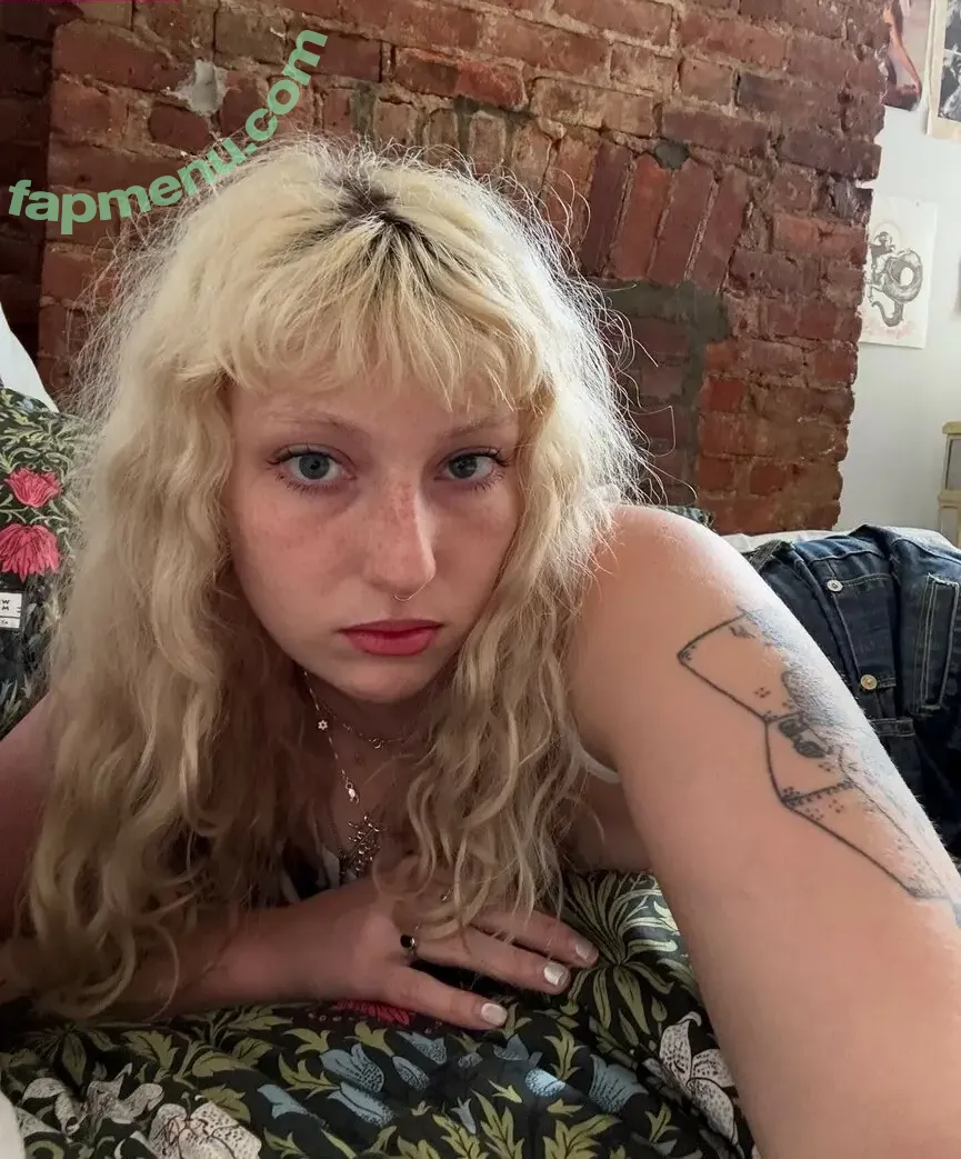 McKenzie Iazzetta nude photo #0002 (Trophy Wife / trophywifeofficial)