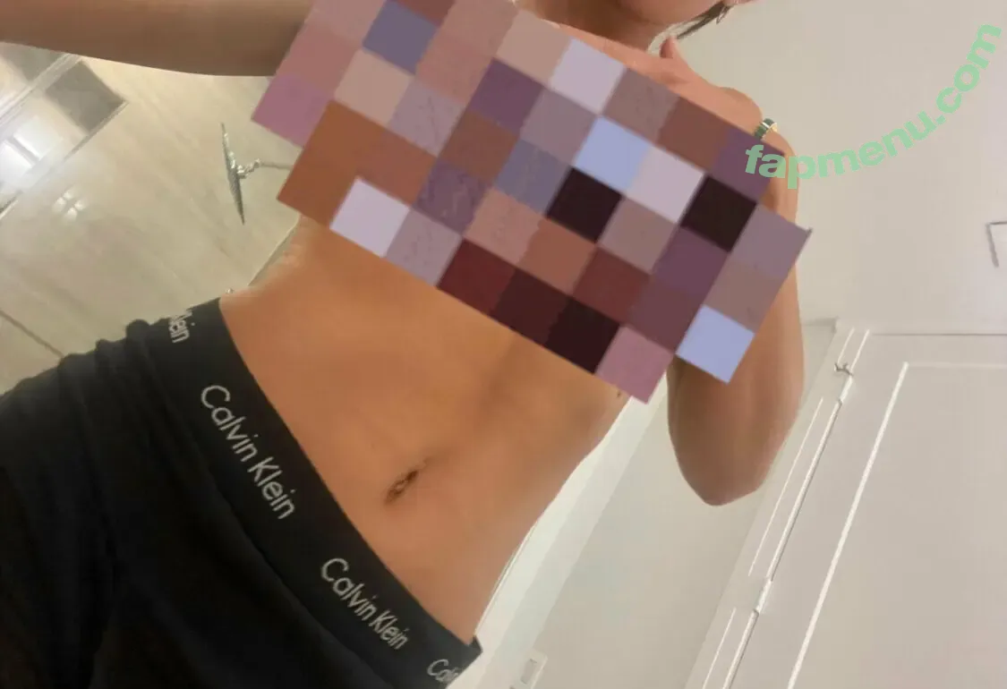 mckinleyrichardson nude photo #0011 (mckinleyrichardson)