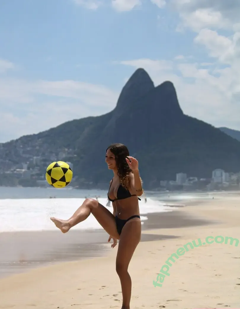 Md Julie nude photo #0015 (Julie mello / md.julieaft)