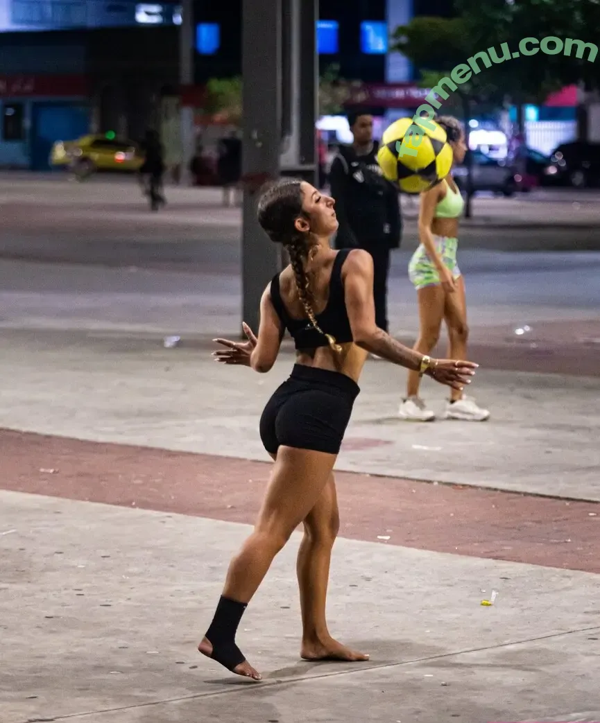 Md Julie nude photo #0016 (Julie mello / md.julieaft)