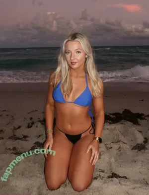 Meadow Eads / meadow.eads / meadowmxrie nude photo #0141