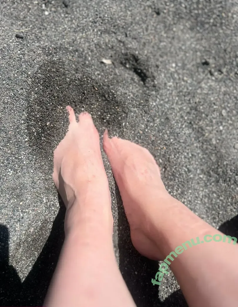 meadowbarefoot nude photo #0022 (meadowbarefoot)