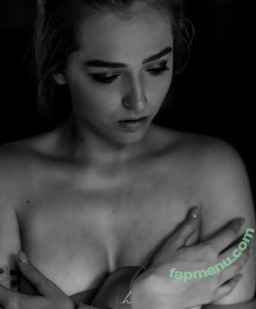 mebexxiii nude photo #0020 (mebexxiii)