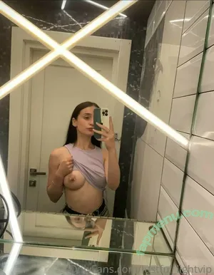 medixkate / lustful_light / lustful_lightvip / medikatee / medixkkate / medixxxkate nude photo #0072