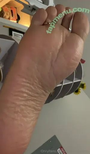 Medusaspams / allaroundreactions nude photo #0059