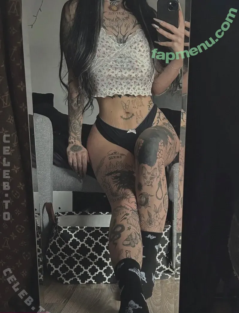 Medusha nude photo #0017 (StandrdAssiGirl / anna.hoelzler / annahoelzler)