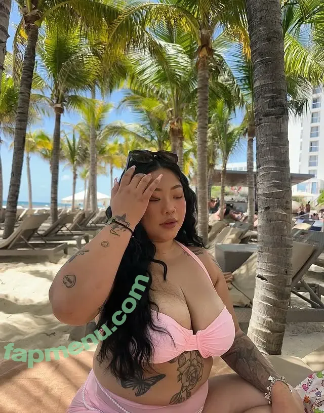 Mee Wang nude photo #0024 (m34tymeeow / meeciwang)