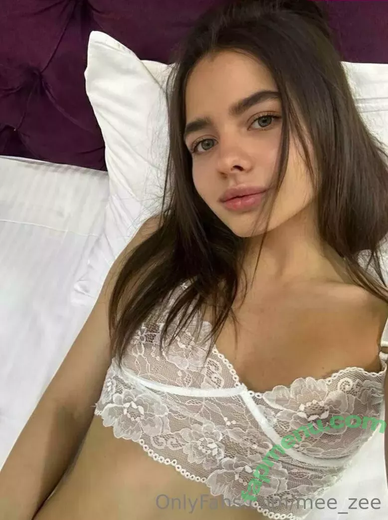 mee_zee nude photo #0012 (mee_zee)