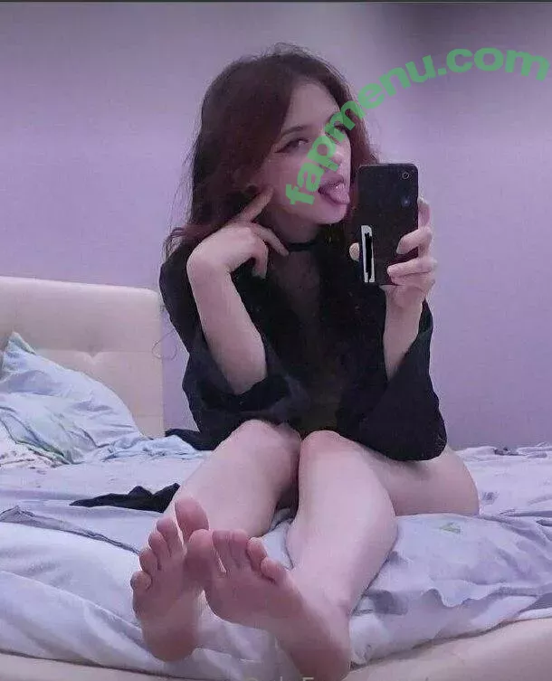 mee_zee nude photo #0020 (mee_zee)