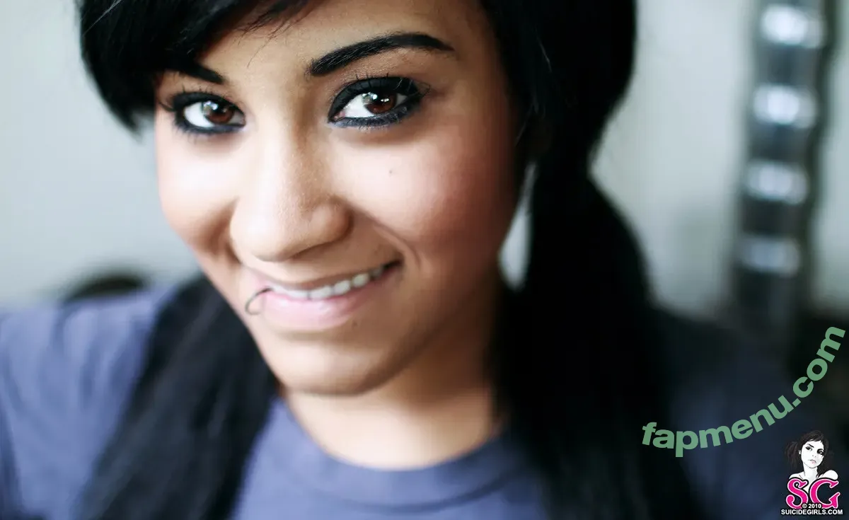 Meelajane nude photo #0001 (meelajane__)