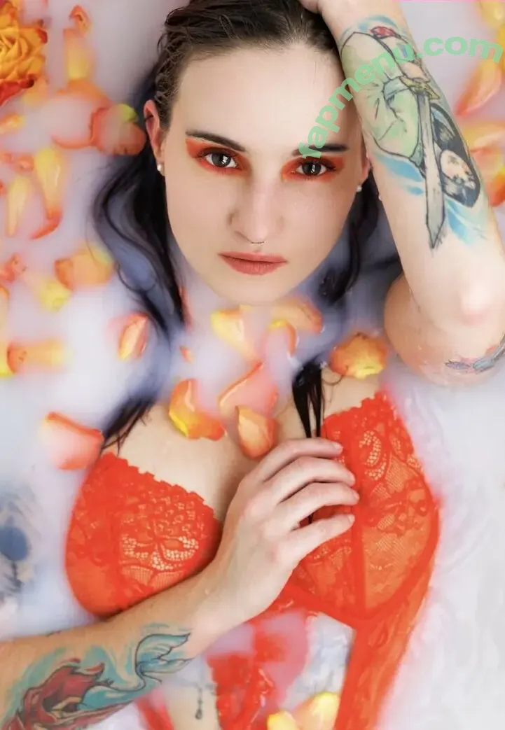 Meeldiablesse nude photo #0008 (ptitbout.defemme)