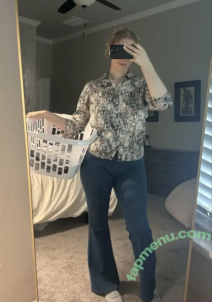 Meena Shahri nude photo #0101 (Meena.shahri)