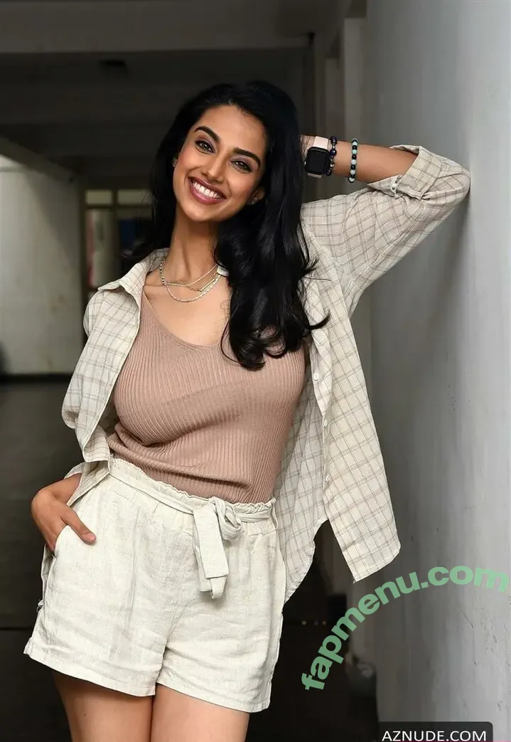 meenakshichaudhary nude photo #0007 (meenakshichaudhary)