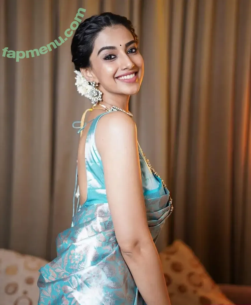 meenakshichaudhary nude photo #0015 (meenakshichaudhary)