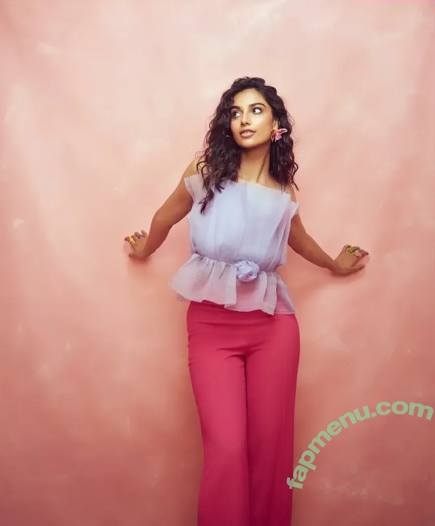 meenakshichaudhary nude photo #0027 (meenakshichaudhary)