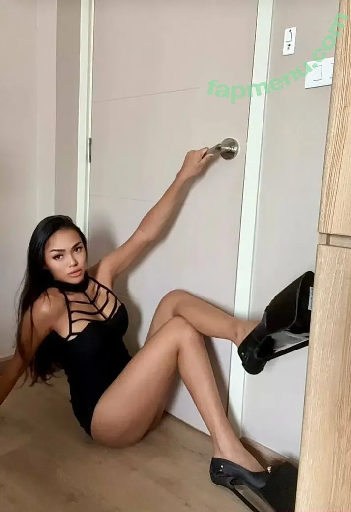 meenathai nude photo #0527 (meenathailand)
